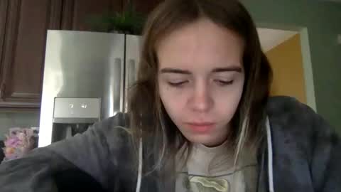 trippybb222 online show from November 13, 4:09 pm