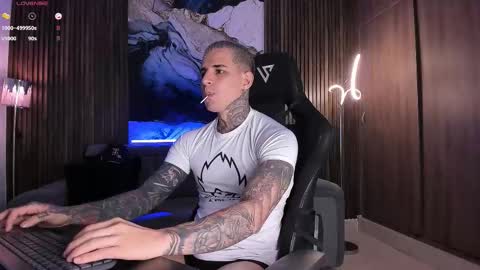 Alexander online show from November 25, 9:57 pm