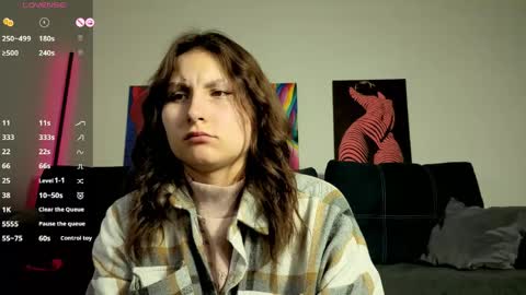 trixibell online show from April 17, 2:58 am