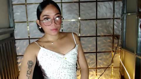 trixie_foxslut online show from March 6, 12:26 pm