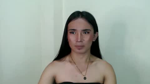 Snapshot of trixieliciouss chatting on October 6, 8:10 am trixieliciouss online show from October 6, 8:10 am