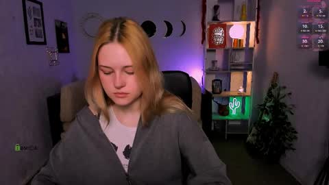 Trixy online show from April 20, 12:19 pm