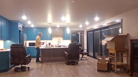 trojanswingers online show from March 6, 9:30 am