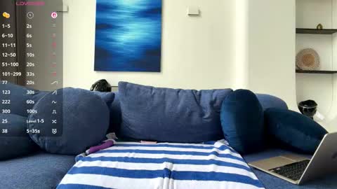 Mia online show from March 2, 7:15 am