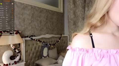 Snapshot of truuuly_yours chatting on September 27, 6:49 pm Bethany online show from September 27, 6:49 pm
