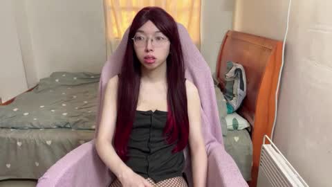 lili online show from October 30, 3:40 am