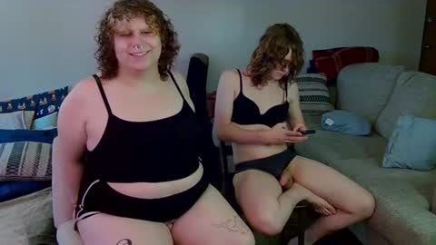 Gigi online show from June 25, 11:21 pm