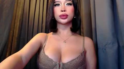 Snapshot of tsgoddessrie chatting on September 24, 1:29 pm TAM THE GODDESS online show from September 24, 1:29 pm