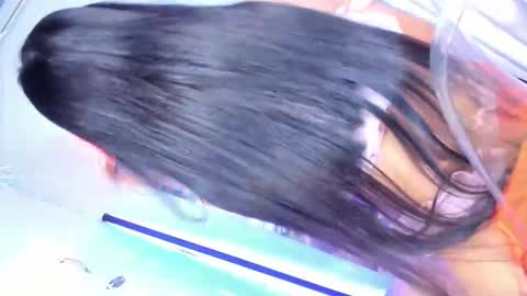   Stella Hanlon    - - online show from December 15, 5:53 pm