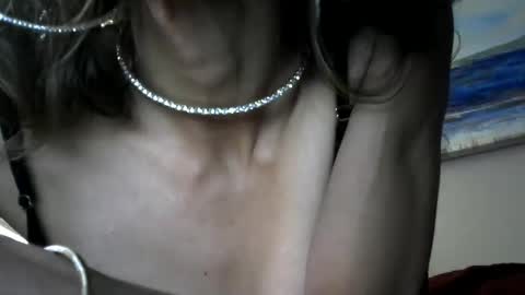 Steffany VonRoe online show from December 12, 6:31 pm