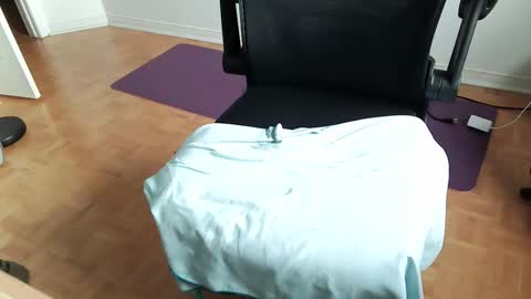 Snapshot of tt_boy2000 chatting on October 23, 5:47 pm TT Boy2000 online show from October 23, 5:47 pm