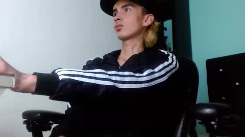 ttimy online show from April 17, 9:50 pm