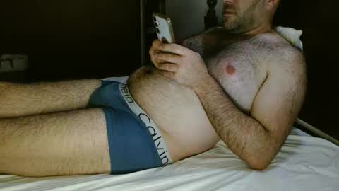 tuga man online show from April 4, 11:01 pm