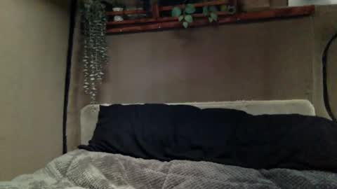 Tuhands online show from December 21, 2:58 pm