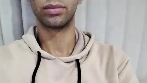 Snapshot of tunisiensexyguy chatting on December 3, 4:00 pm TunisienSexyGuy online show from December 3, 4:00 pm