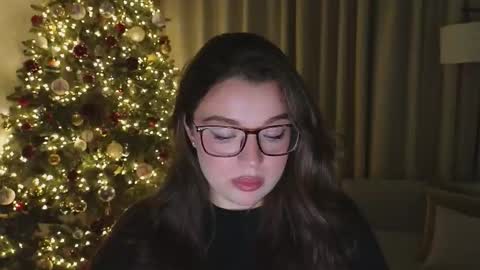 Ariana online show from December 13, 8:37 pm