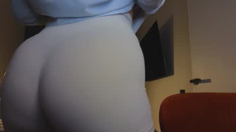 Ariana online show from October 28, 8:43 pm