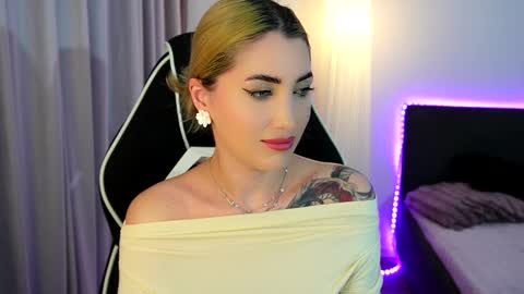 MayCarrey online show from February 27, 2:26 am