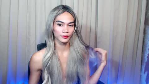 Snapshot of twink_clint chatting on March 10, 8:23 pm twink_clint online show from March 10, 8:23 pm