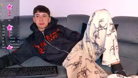 Mr Daren online show from November 6, 7:39 pm