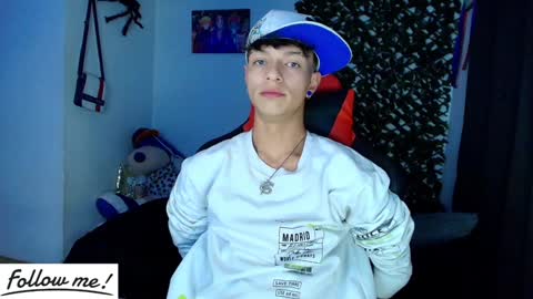 Snapshot of twink_sebas_ chatting on January 31, 6:13 am Bad boy sebastian online show from January 31, 6:13 am