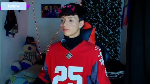 Snapshot of twink_sebas_ chatting on February 26, 4:30 am Bad boy sebastian online show from February 26, 4:30 am