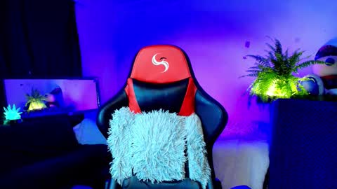 Snapshot of twink_sebas_ chatting on October 10, 1:00 am Bad boy sebastian online show from October 10, 1:00 am