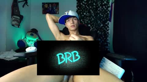Snapshot of twink_sebas_ chatting on February 9, 9:47 am Bad boy sebastian online show from February 9, 9:47 am