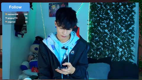 Snapshot of twink_sebas_ chatting on February 28, 12:21 am Bad boy sebastian online show from February 28, 12:21 am