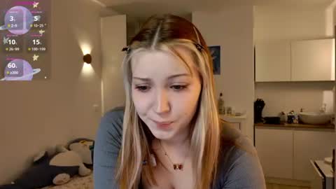 Eva online show from June 23, 8:59 pm