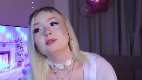 twinklefluff online show from December 5, 4:49 pm