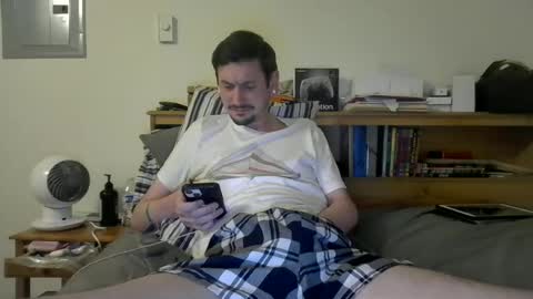 TwinkyMcgee online show from June 14, 6:37 am