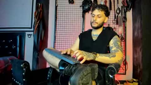 Clio  Tadeo online show from March 2, 5:08 am