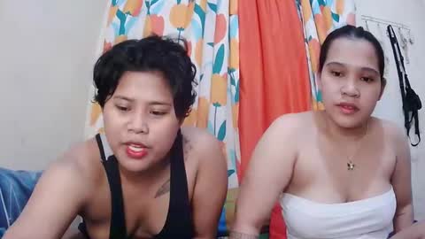 Lyn and lea online show from February 25, 7:42 am