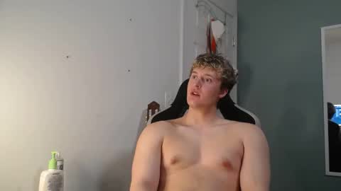 twunkaton online show from April 14, 5:38 pm