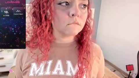 Twiggy online show from January 31, 8:17 pm