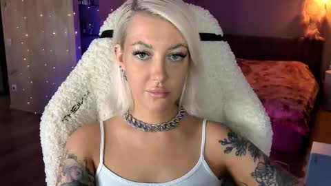 Snapshot of tykioty_miley chatting on September 27, 11:41 am Miley online show from September 27, 11:41 am