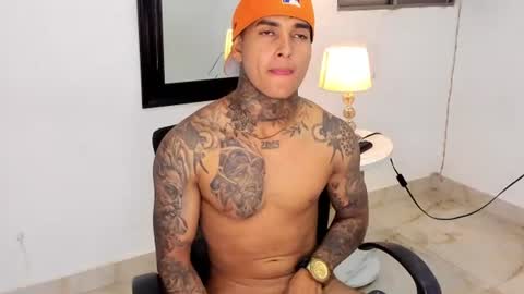 tyler_bell_ online show from July 12, 4:37 am
