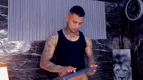 tyler_bell_ online show from June 12, 3:16 am