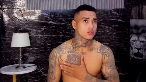 tyler_bell_ online show from June 2, 2:02 am