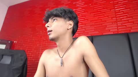 tyler_wolf_1 online show from October 11, 1:05 pm