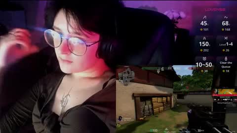 Vickie online show from October 16, 3:11 pm