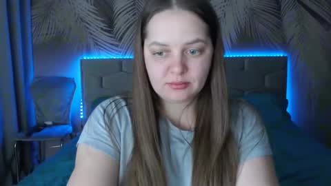 Snapshot of ulystar chatting on February 15, 7:06 am Ulyana online show from February 15, 7:06 am