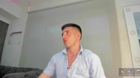 Un Slutty online show from October 6, 7:10 pm