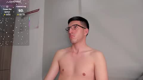 Un Slutty online show from October 15, 8:20 pm