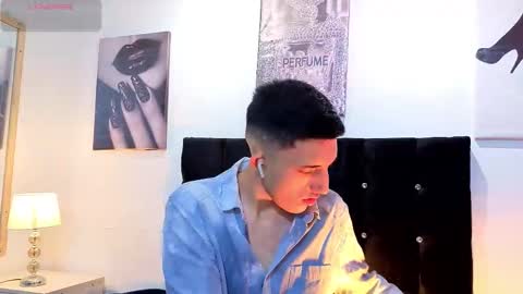 un_sluttyy online show from February 16, 11:19 am