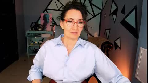 UnaTera online show from February 28, 9:13 am