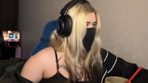 unaxyling online show from February 20, 2:00 am