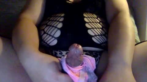 uncanny68 online show from November 30, 1:45 am