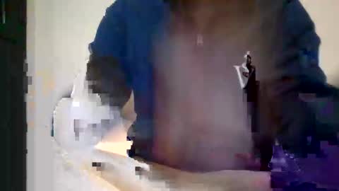 Snapshot of unknownuser414606 chatting on October 14, 12:46 am unknownuser414606 online show from October 14, 12:46 am